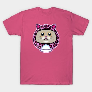 Cute Kitty Pink Leopard Print Daruma Doll T-Shirt